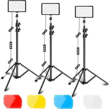 Photo of free Pop up green screen and LED lights (New Cross Gate SE14) #2