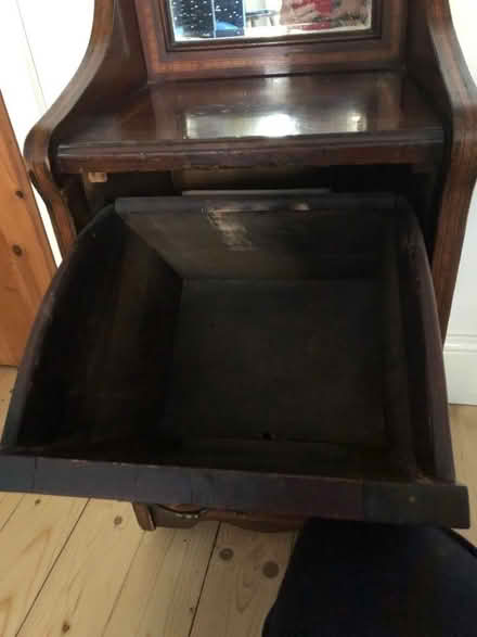 Photo of free Beautiful Antique Coal Shuttle Purdonium with Mirror (Deddington OX15) #2