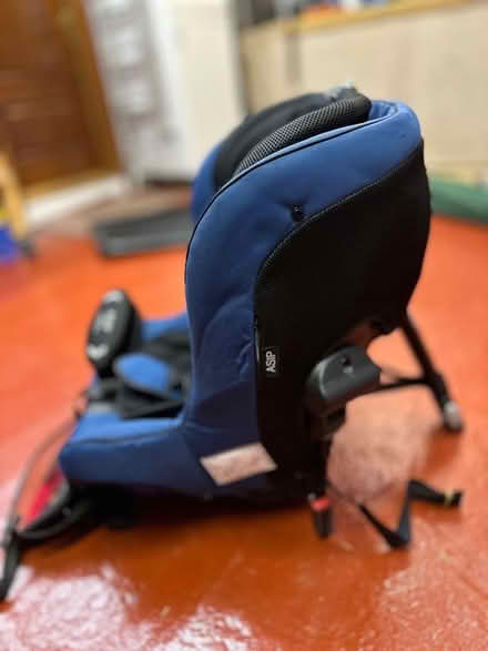 Photo of free Joyie 360 perfect condition isofix car seat and mirror (Cupar KY15) #3