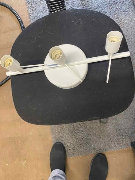 Photo of free 3bulb ceiling light (Benson OX10) #1