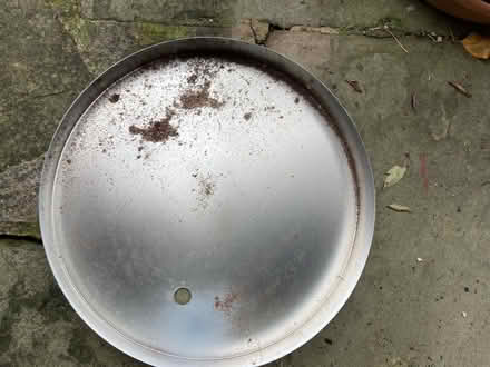 Photo of free Metal cover for a heavy lamp base (Clifton YO30) #2