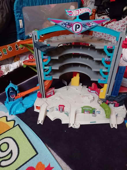 Photo of free Hot Wheels Garage (Woodseats S8) #2