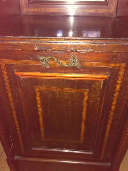 Photo of free Beautiful Antique Coal Shuttle Purdonium with Mirror (Deddington OX15) #3