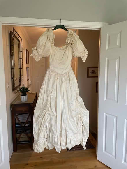 Photo of free Vintage designer wedding dress (Central maidstone) #2
