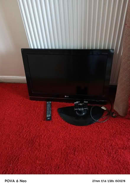 Photo of free 32 inches LG tv (WD19) #2