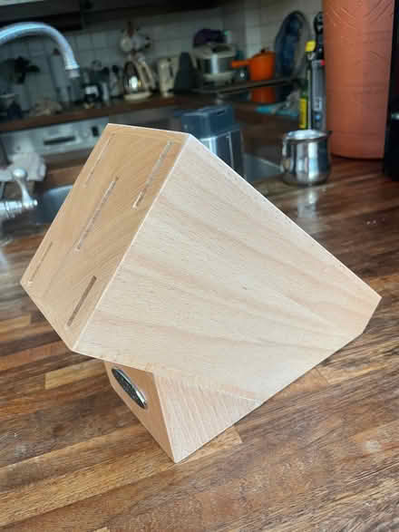 Photo of free Knife block new - Sabatier Stellar (Bengeo SG14) #1