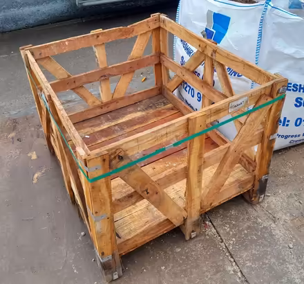 Photo of free hardwood paving containers (Elworth CW11) #2