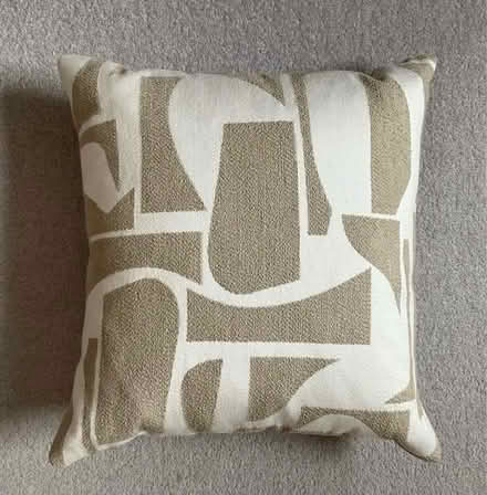 Photo of free John Lewis pale taupe / cream cotton linen cushion (Arborfield Garrison RG2) #1