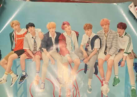 Photo of free K-pop posters (Woodseats S8) #1