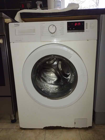 Photo of free Washing machine (Pemberton WN5) #1