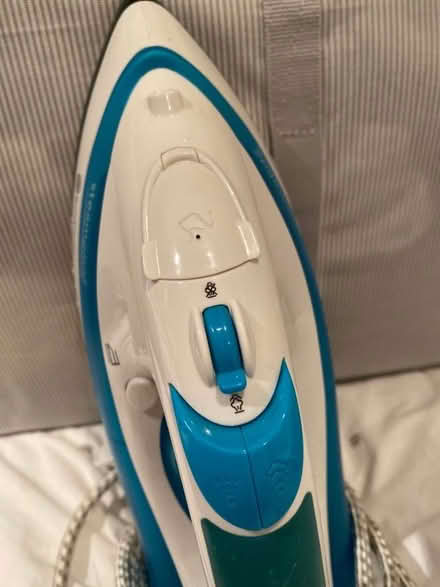 Photo of free Russell Hobbs Steamglide Iron (Blue/White) (Southwark SE1) #3