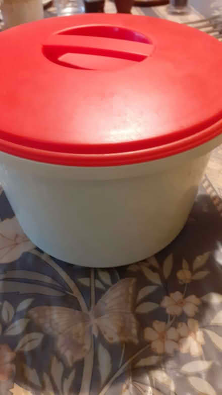 Photo of free Microwave rice cooker (Sandilands CR0) #1