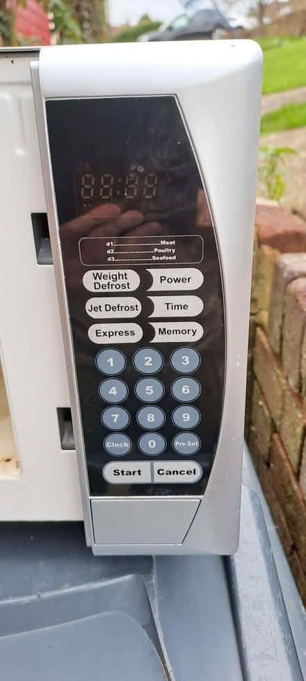 Photo of free Russell Hobbs microwave (Asheridge Rd area HP5) #2