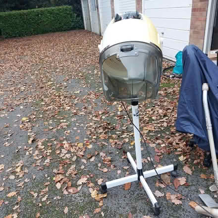 Photo of free Hood dryer with broken visor (Endcliffe S10) #2
