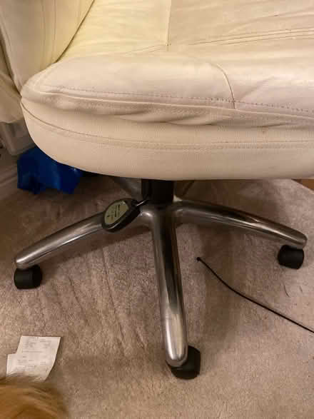 Photo of free Leather seat (RG6) #3