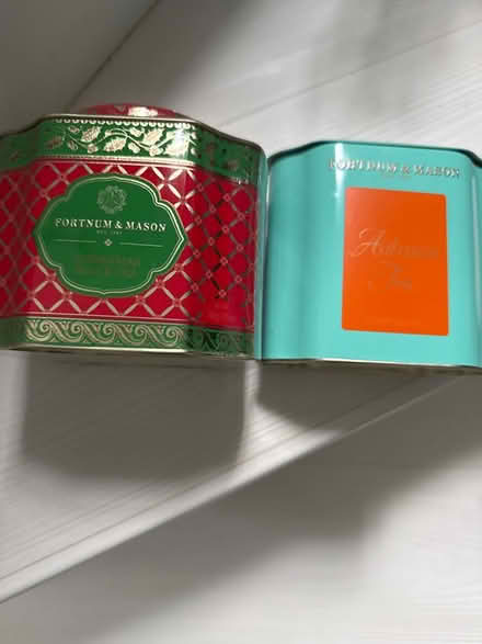 Photo of free F&M Tea tins (Faygate) #1