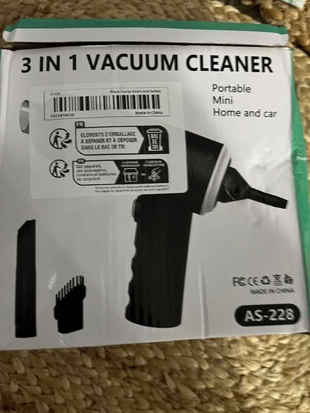 Photo of free Mini vacuum (Palmerston road, E17) #1
