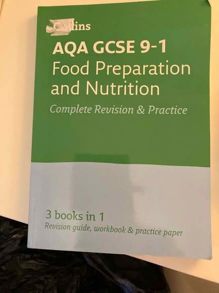 Photo of free GCSE food preparation and nutrition revision book and cards (Woodseats S8) #1