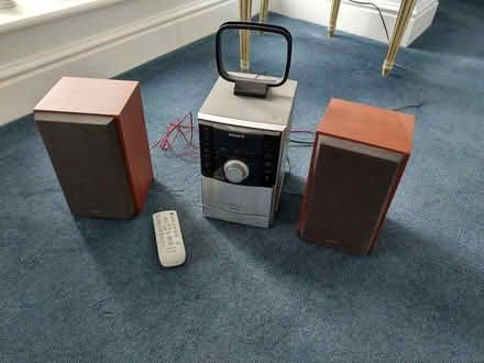 Photo of free Micro HiFi (Wonersh GU5) #1
