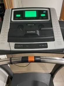 Photo of free Electric fold up treadmill (Lasalle, Quebec) #1