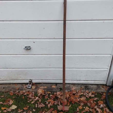 Photo of free Small spade, edging tool and hoe (Endcliffe S10) #1