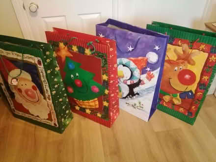 Photo of free Giant Xmas gift bags (GU9) #1