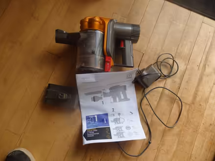 Photo of free Dyson battery hoover with problems (Willowbrae EH8) #1