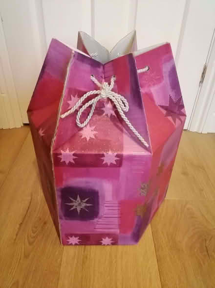 Photo of free Large gift box (GU9) #1