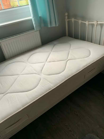 Photo of free Single mattress (Leeds 15) #2