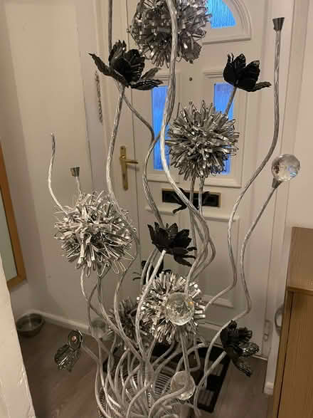 Photo of free Ornamental wired vase (Bracknell’s RG42) #4