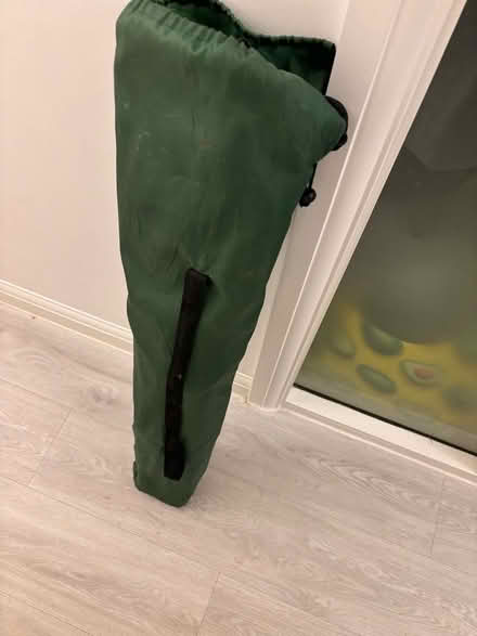 Photo of free Folding chair (Currie EH14) #1