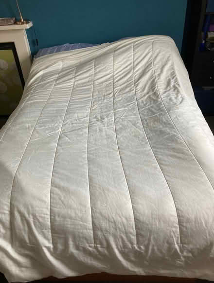Photo of free King size duvet 4.5 tog (lightweight) (Walton Manor OX2) #1