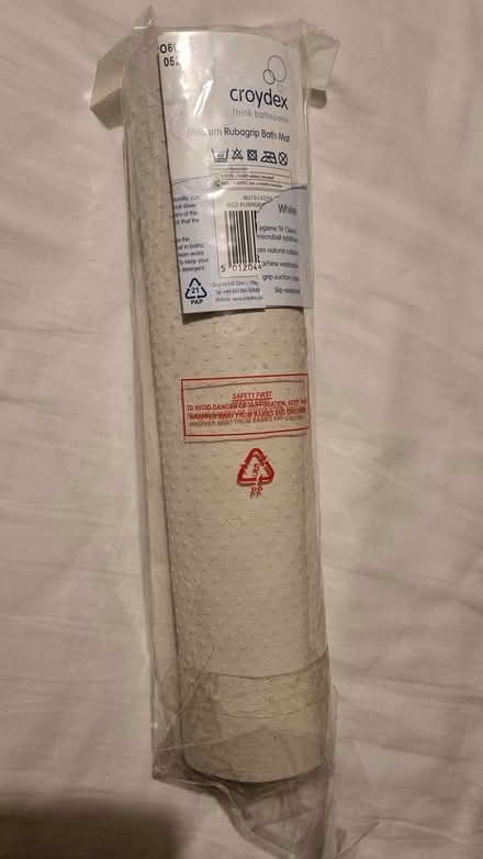 Photo of free Non slip bath mat (Withington) #1
