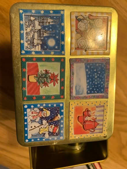 Photo of free Small metal box with music box (Welwyn Garden city) #3