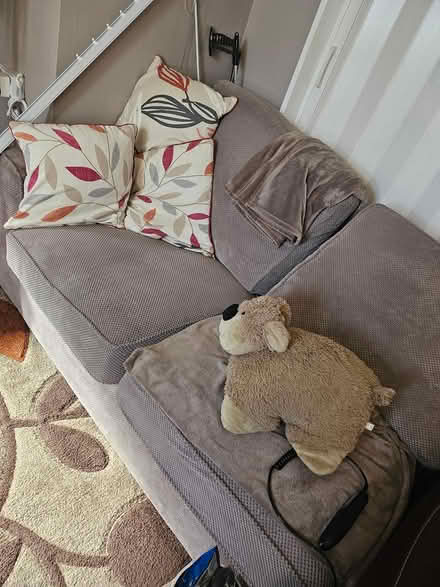 Photo of free Corner sofa (Chatham ME5) #1