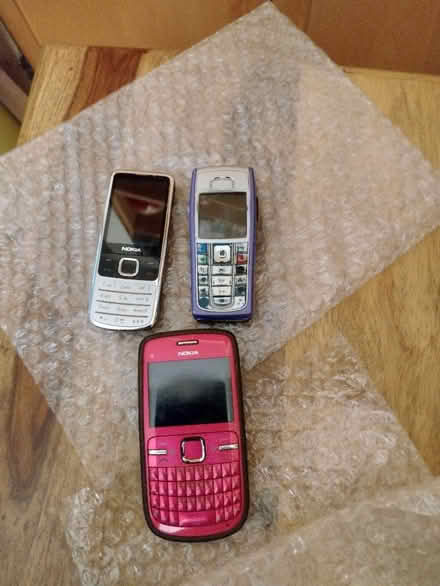 Photo of free Old Nokia phones (East croydon) #1