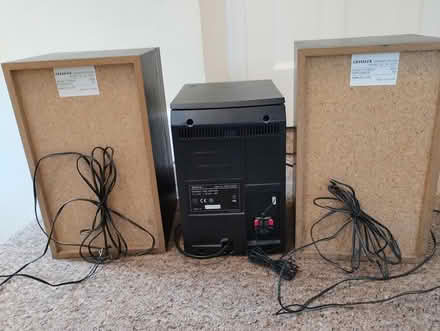 Photo of free CD player and loudspeakers (Barming ME16) #2