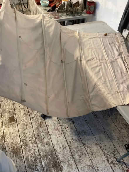 Photo of free Sequined cream blind (SE19) #1