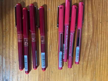 Photo of free 8 free red pens (GU14) #1