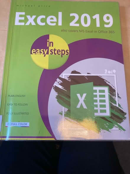 Photo of Excel training book (Feltham TW13) #1