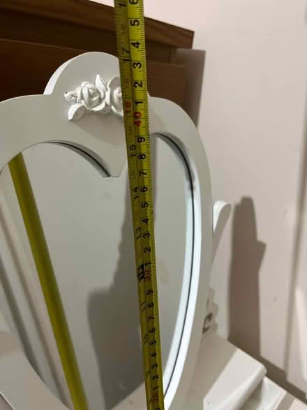 Photo of free Vanity mirror and stool for kids (N9) #1