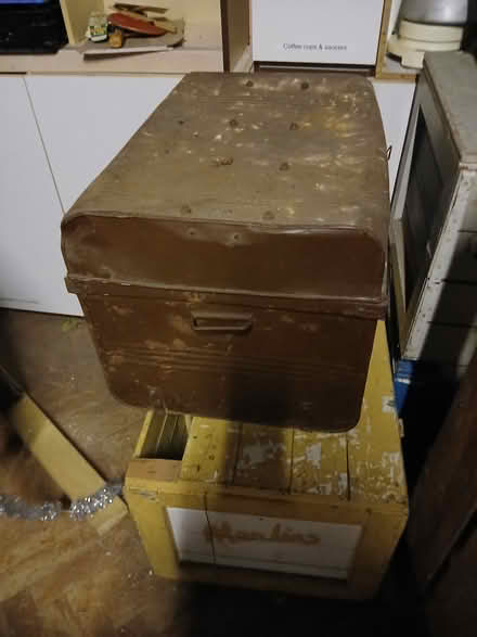 Photo of free METAL trunk (BR6) #1