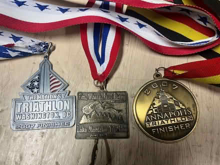 Photo of free triathlon participation medals (Capitol Hill near Lincoln Park) #1