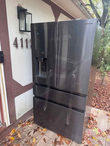 Photo of free Scrap metal Refrigerador (Vestavia 459/Acton exit) #1