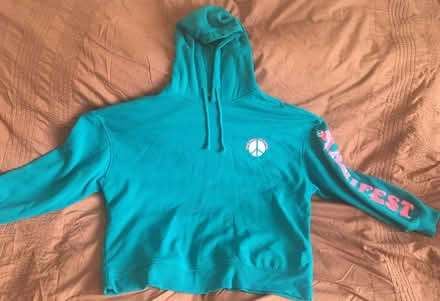 Photo of free Hoodie/sweatshirt (Fairwater CF5) #2