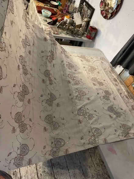Photo of free Sequined cream blind (SE19) #2