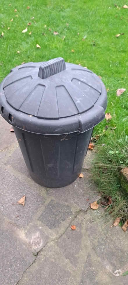 Photo of free Dustbin (Poolbrook WR14) #1