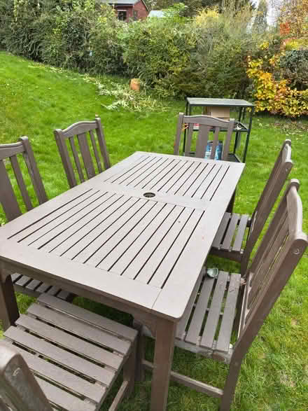 Photo of free 6 seater hardwood table (Caterham CR3 6) #3