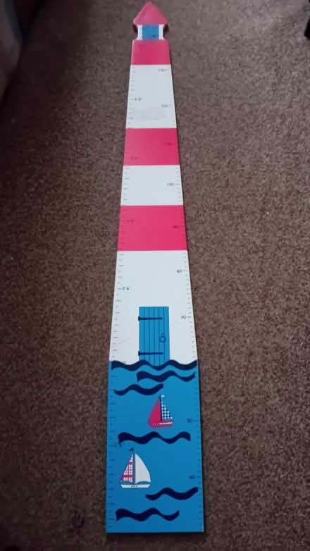 Photo of free Car booster seat and height chart (BD7) #2