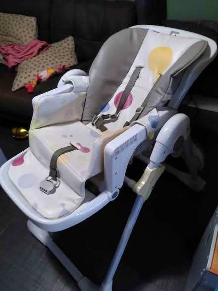 Photo of free High chair (billericay CM12) #4